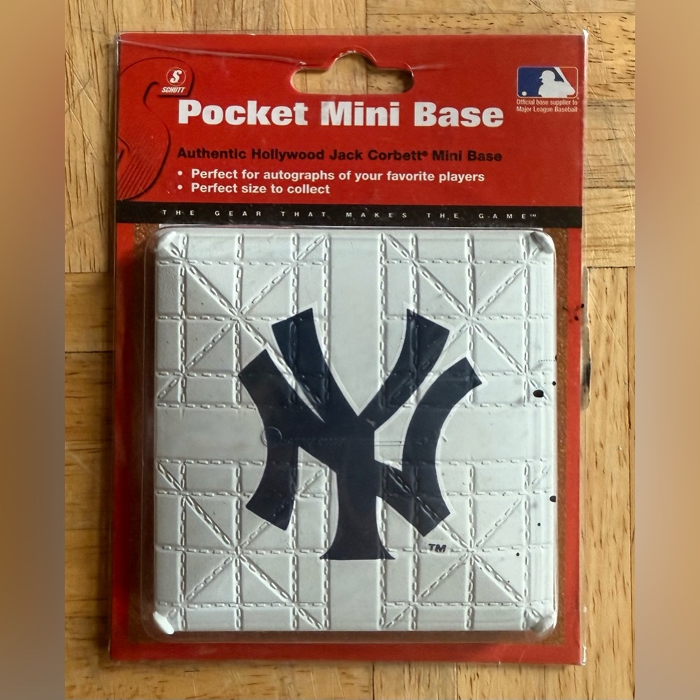 New York Yankees Mini Base